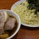 ラーメン【新宿】満来のチャーシューざるは肉と麺の比率がおかしい